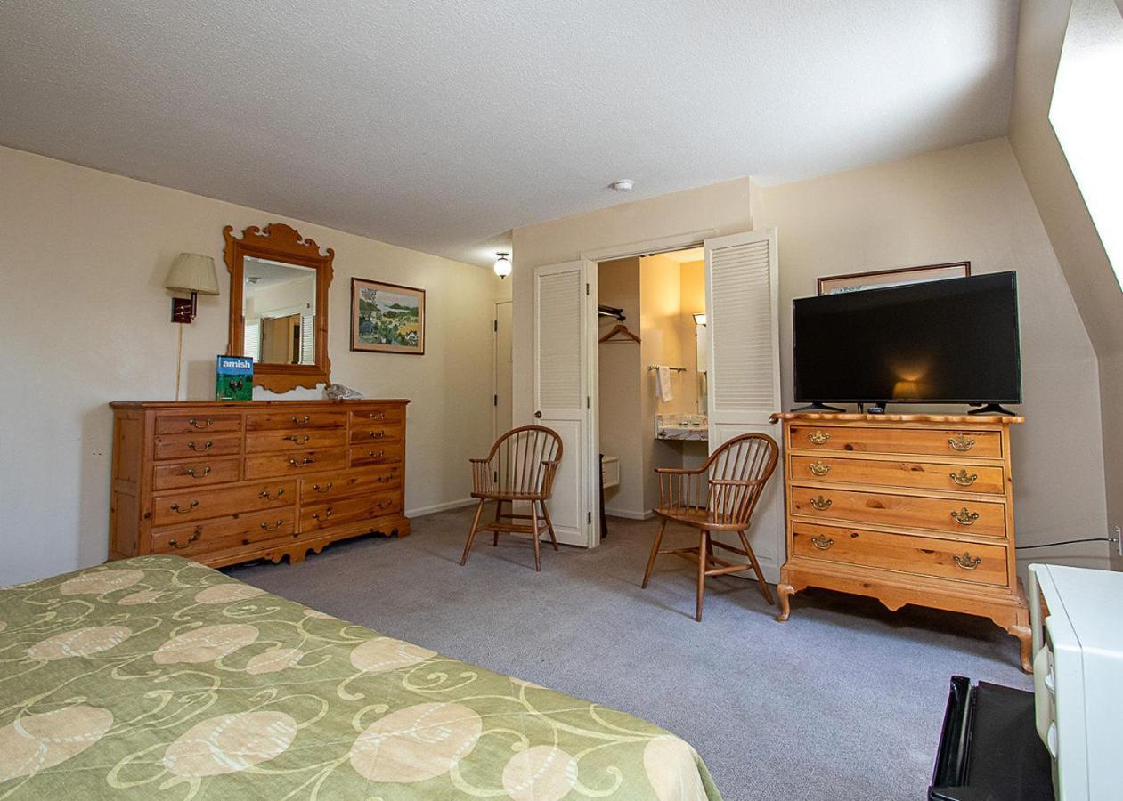 Country Squire Inn And Suites Coshocton Zewnętrze zdjęcie