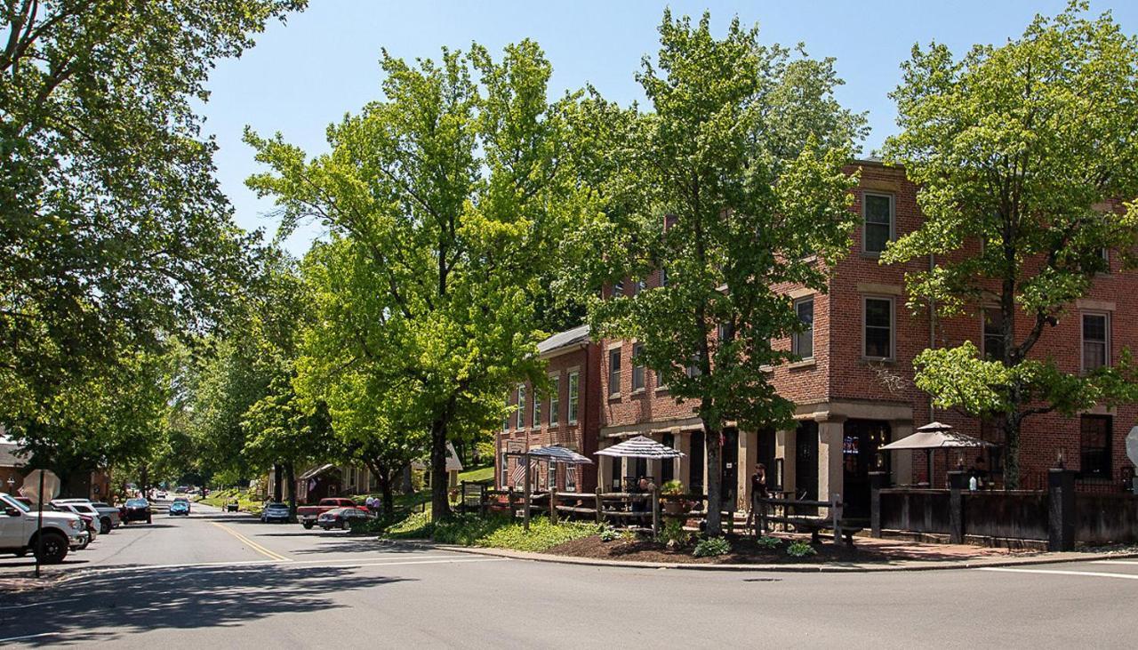 Country Squire Inn And Suites Coshocton Zewnętrze zdjęcie