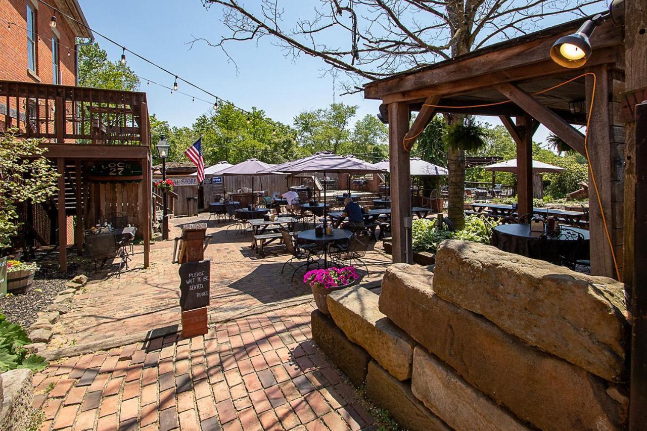 Country Squire Inn And Suites Coshocton Zewnętrze zdjęcie